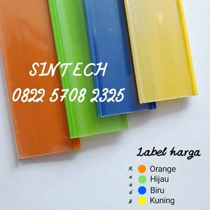 Label Produk  Pada Rak Supermarket