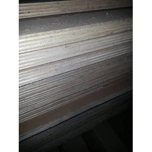 Triplek 21Mm Meranti Campur