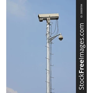 Tiang CCTV Bulat Galvanis Lurus 7m 