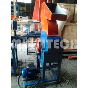  Mesin Pencacah Plastik Kapasitas 15 Sampai 20 Kg Per Jam