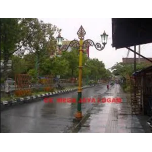 Tiang Lampu PJU Antik Kota Klaten