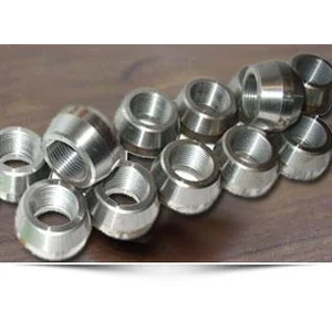 Threadolet Carbon Steel 1,2" x 4"