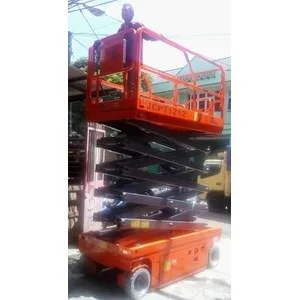 Mobile Vertical Lift Model Gunting Scissor Lift Tinggi 10 Meter sampai 16 Meter