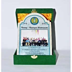 Plakat Vandel Marmer Ukuran 20X15X1 cm