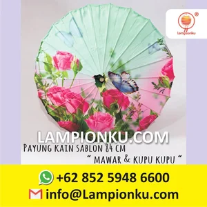 Payung Kain Lukis Hias Motiv MAWAR dan KUPUKUPU
