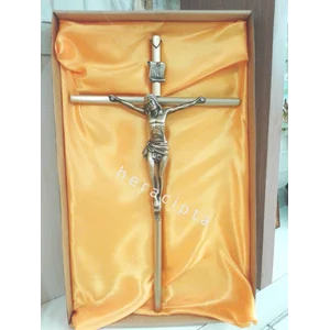  Salib Dinding Besi Corpus Yesus 50Cm - Kuning Gelap (Mcr-036) 