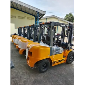FORKLIFT  DIESEL ENGINE ISUZU 6 BG1  CAP 5 TON TINGGI 3 M PT DENKO WAHANA SAKTI
