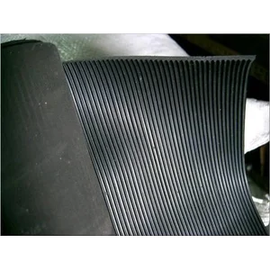 RUBBER MAT GARIS