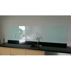 kaca glasstone white dan super white