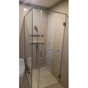Partisi dan Pintu  Kaca Swing Kamar Mandi