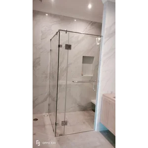Partisi dan Pintu  Kaca Swing Kamar Mandi