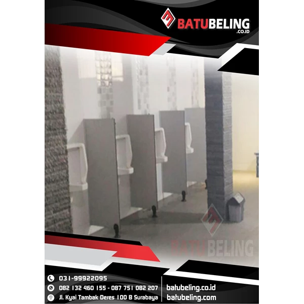 Urinoir - Cubicle Toilet By Batu Beling