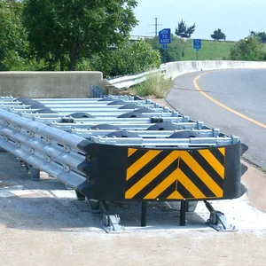 Crash Cushion / Bantalan Tabrak