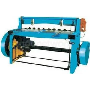 Mesin Potong Plat Elektrik Shear Machine