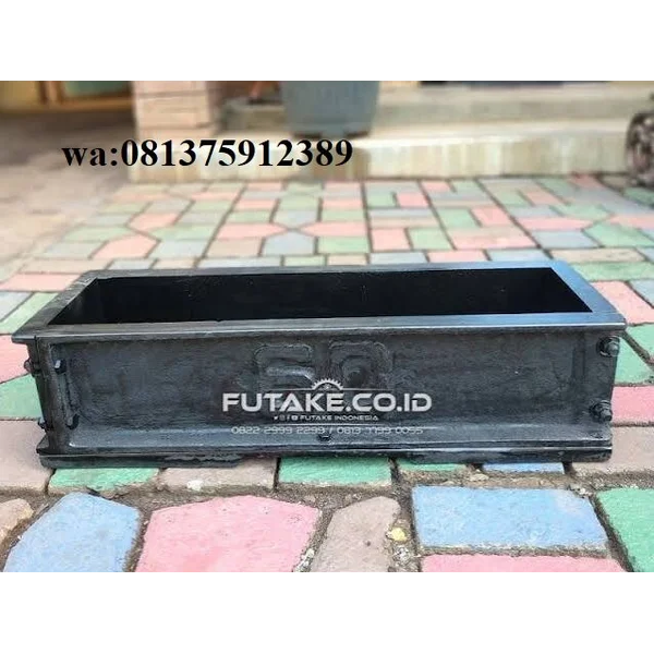 Cetakan Balok Beton Besi Cor