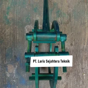 Clamp Pipa 16 in Sambungan Pipa Pengelasan