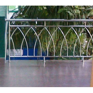  Railing Balkon stainless Kepala Kubah