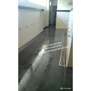 Pijakan stainless steel kisi kisi