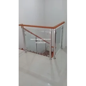 Wood tempering glass staircase railing