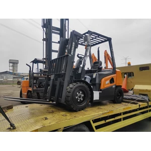 Forklift 3 Ton DOOSAN Korea (SPESIAL DISKON)