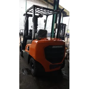 Forklift 3 Ton DOOSAN Korea (SPESIAL DISKON)