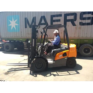 Forklift 3 Ton DOOSAN Korea (SPESIAL DISKON)