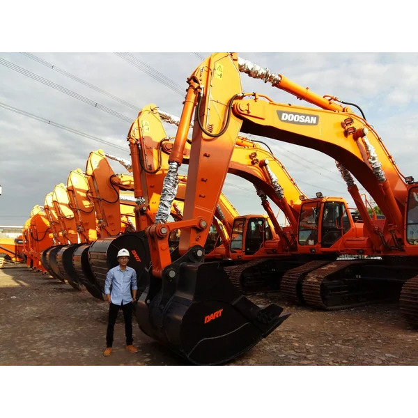 PC300 Ekskavator 30 Ton Doosan DX300LCA Beko