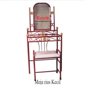 Meja Rias Kecil