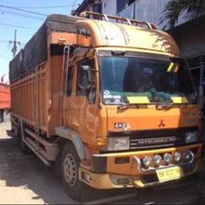 Jasa Sewa Angkutan Logistik Truck Fuso Surabaya - Palembang