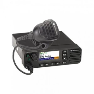 XIR M8668i 350-400M 25W WIFI BT GNSS CD Radio Komunikasi Walkie Talkie HT 