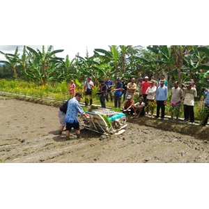 Pelatihan Mesin Pertanian untuk Meningkatkan Produksi Pertanian