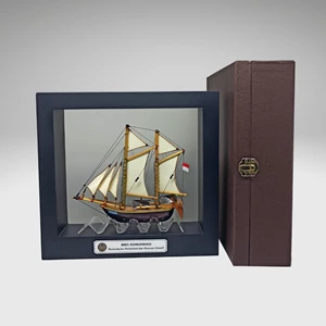 Exclusive Frame Phinisi Ship Miniature Souvenir Plaque