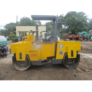 Tandem Roller Bomag BW123AD Kapasitas 4 Ton Build Up Ex Japan