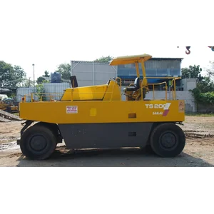 Tire Roller Sakai TS200 Kapasitas 9 tires 10-12 Ton Build Up Ex Japan