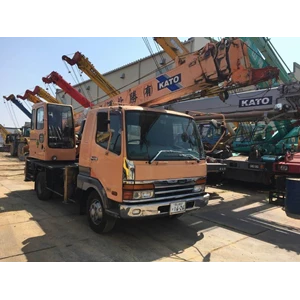 Crane Hydraulic Truck Crane KATO NK75MV Kap. 7 ton Build Up Jepang