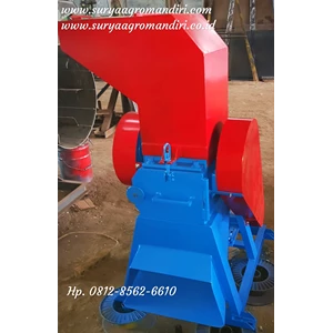 Small Size Plastic Crusher Machine SAM Capacity 80 - 100 Kg / Hour
