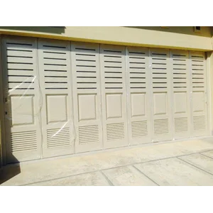 Pintu Garasi Besi Minimalis Tebal Plat 1.5Mm