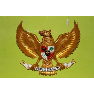 Kerajinan Burung Garuda