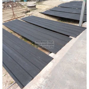 Atap Spandek Pasir Warna Hitam Panjang 6 meter