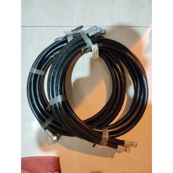Flexible Hose/ Selang Hidrolik ukuran 1/2, 3/8 R2AT MZ16 sesuai kebutuhan PIKES