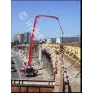 Pompa Long Boom Concrete Pump