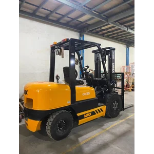 Forklift Diesel VMAX Mesin Mitsubishi S4S Japan Kapasitas 3T Tipe CPC30 Garansi 1 Tahun