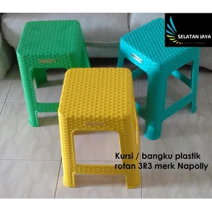 Kursi rotan Bangku Plastik Kode 3r3 Merk Napoli