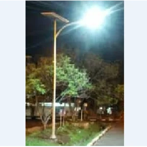 Tiang Pembangkit Listrik Tenaga Surya