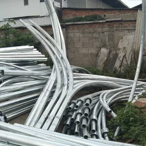Tiang Lampu Tenaga Surya Oktagonal Double paraball 11m galvanis 
