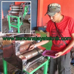 Mesin Pemasta Coklat Halus Roll