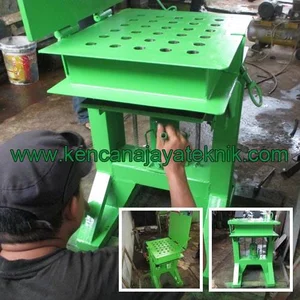 Mesin Cetak Kompos Manual-Mesin Pertanian-Pupuk Organik