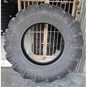 Ban Traktor Speedways 14.9-28 / 8PR 