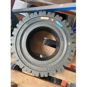 Ban Forklift Solid Trelleborg 200/50-10 XP-700 LOC