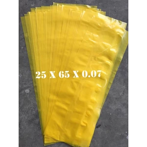KANTONG PLASTIK LDPE KUNING uk.25 X 65 X 0.07mm